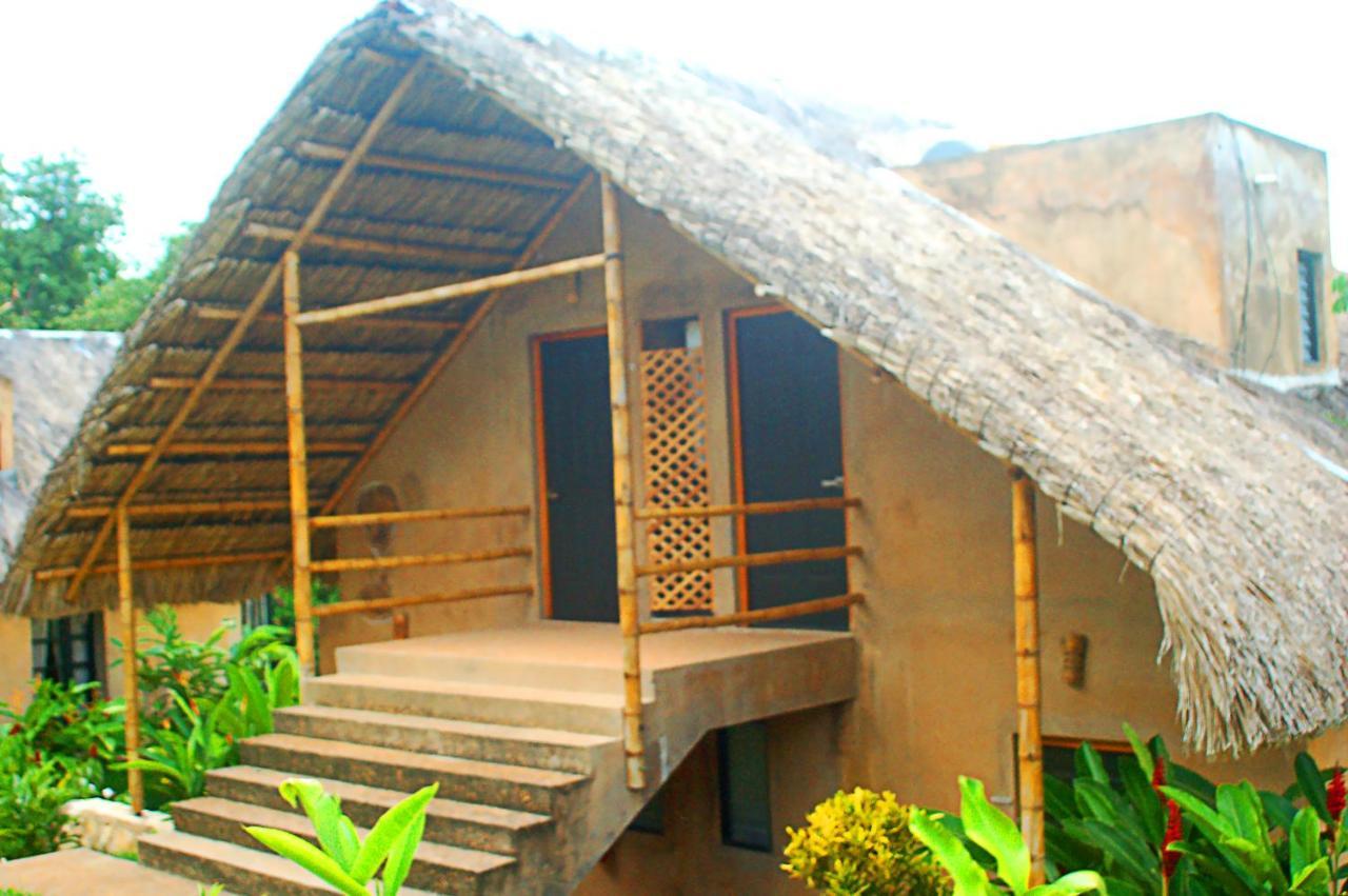 Axkan Palenque, Shows En Vivo & Gastronomia Mar Y Tierra & Travel Agency Ngoại thất bức ảnh