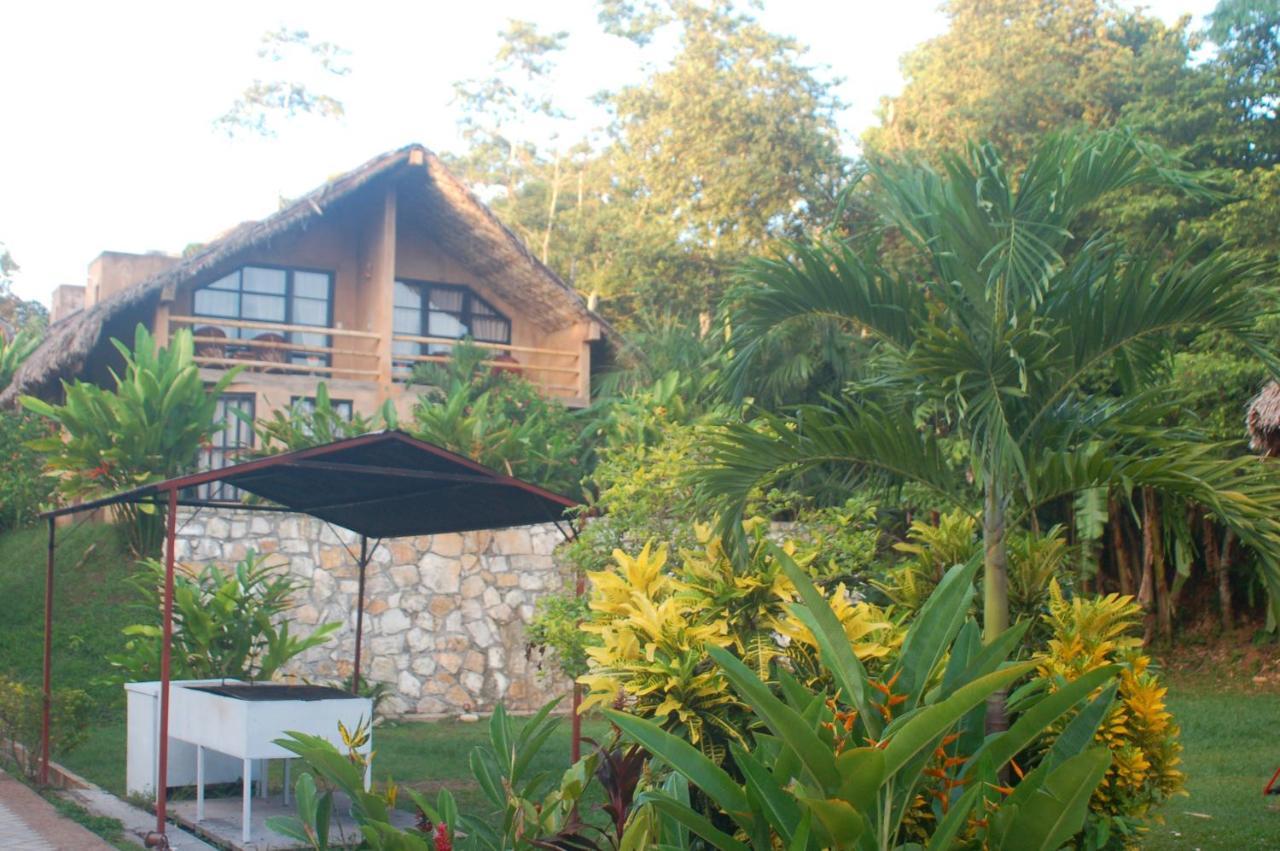 Axkan Palenque, Shows En Vivo & Gastronomia Mar Y Tierra & Travel Agency Ngoại thất bức ảnh