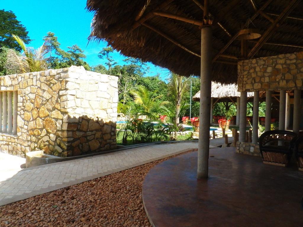 Axkan Palenque, Shows En Vivo & Gastronomia Mar Y Tierra & Travel Agency Ngoại thất bức ảnh