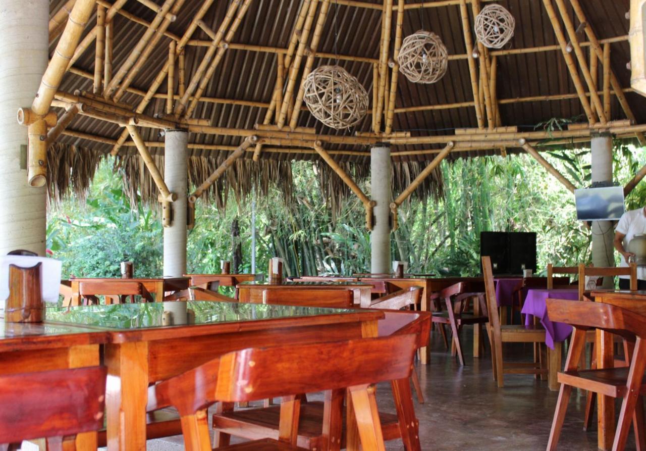 Axkan Palenque, Shows En Vivo & Gastronomia Mar Y Tierra & Travel Agency Ngoại thất bức ảnh