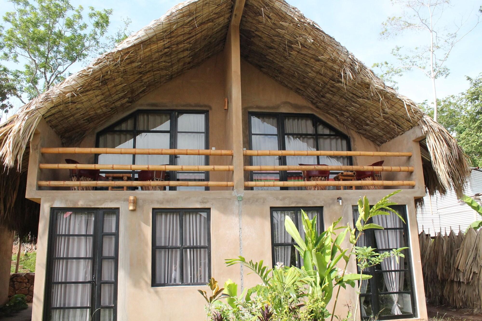 Axkan Palenque, Shows En Vivo & Gastronomia Mar Y Tierra & Travel Agency Ngoại thất bức ảnh
